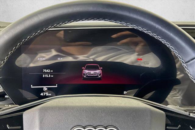 Used 2025 Audi Q5 Premium AWD/4WD image 11