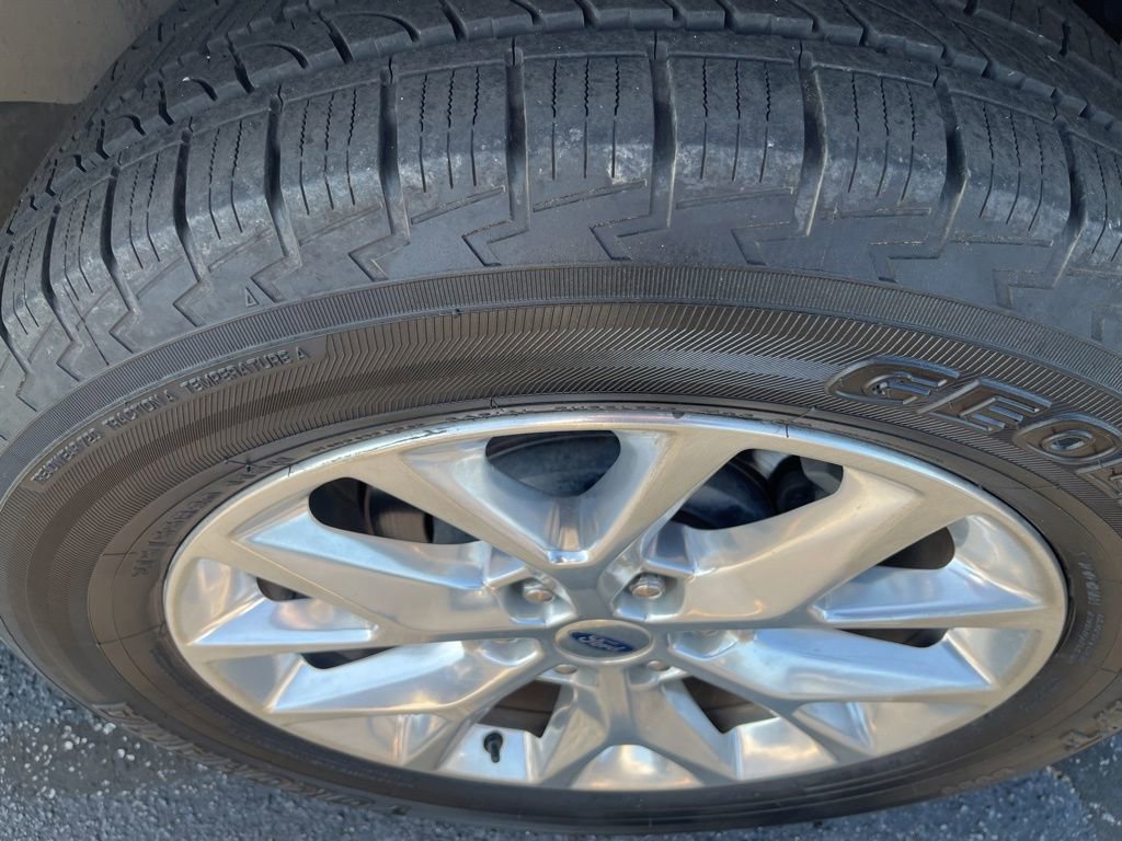 Used 2017 Ford Expedition Limited w/ Equipment Group 301A image 32