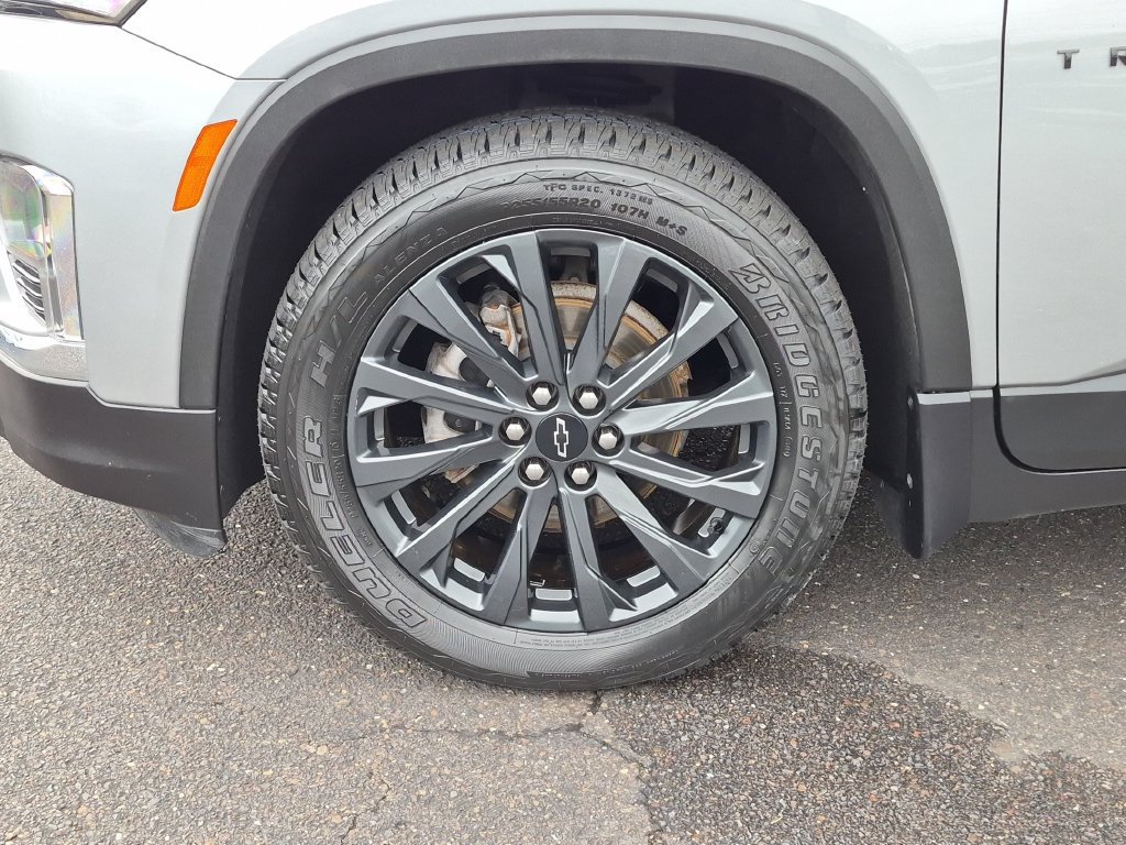 Certified 2023 Chevrolet Traverse RS w/ LPO, Floor Liner Package AWD/4WD image 12
