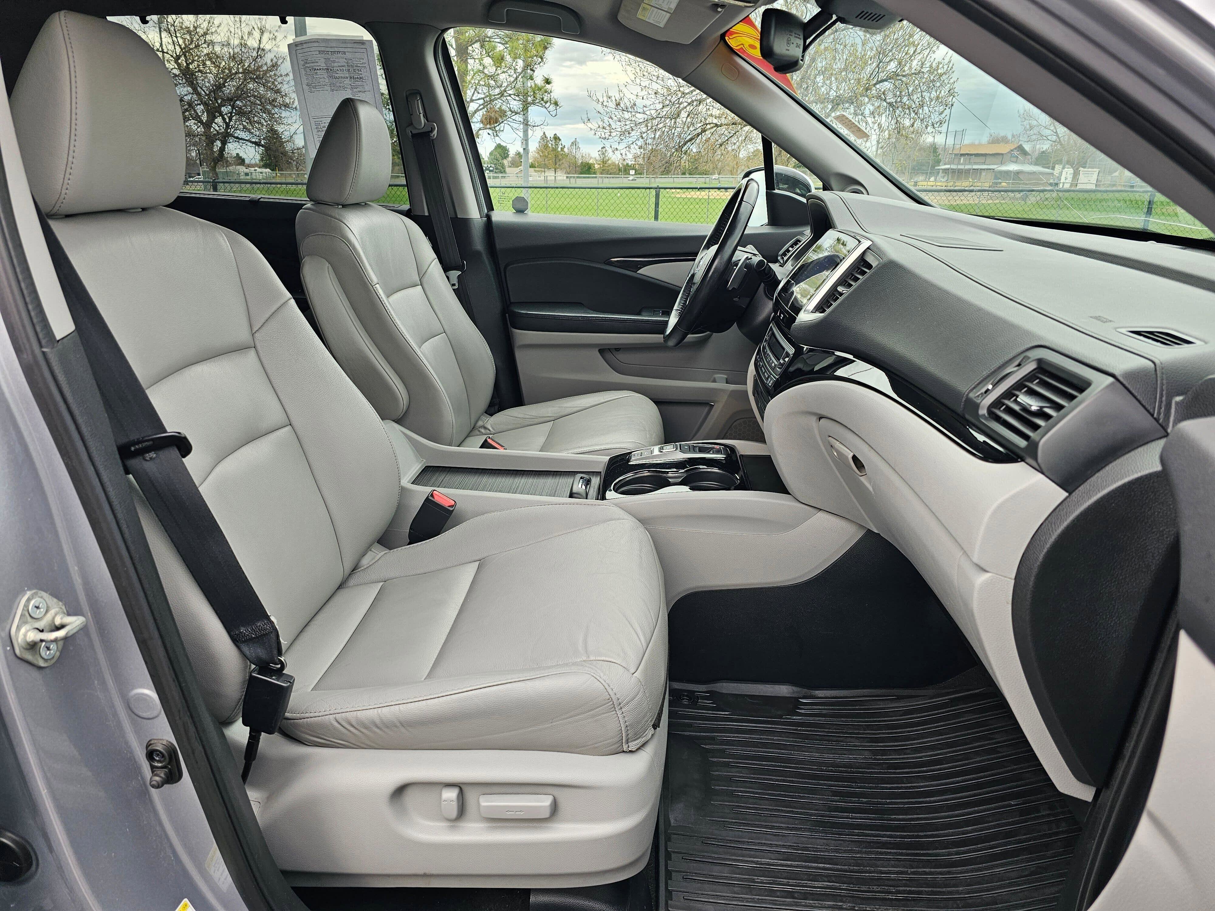 Used 2016 Honda Pilot Touring image 10