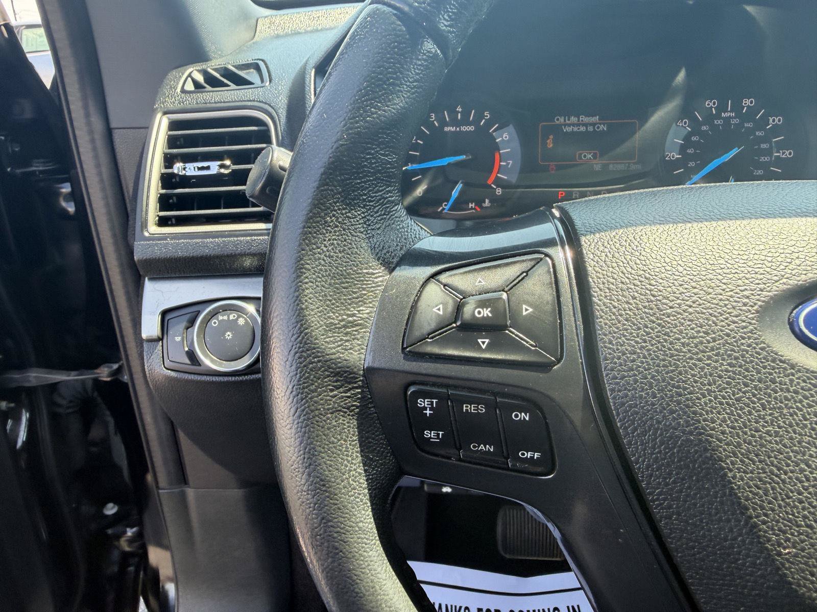 Used 2018 Ford Explorer XLT AWD/4WD image 23