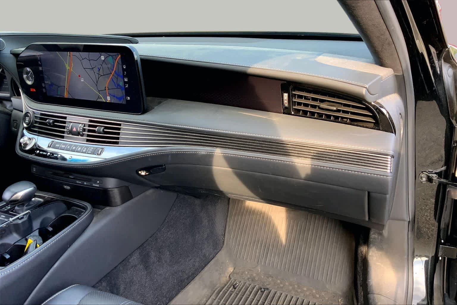 Certified 2022 Lexus LS 500 AWD w/ Interior Upgrade Package image 19
