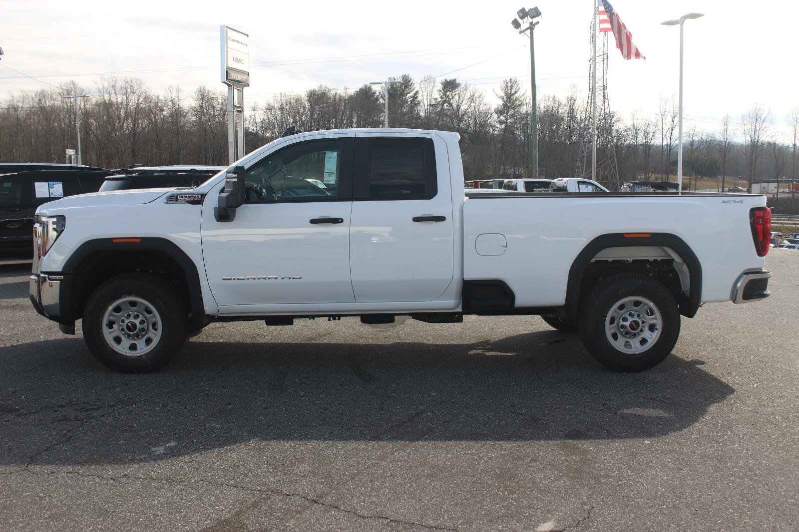 New 2026 GMC Sierra 3500 Pro w/ Convenience Package image 4