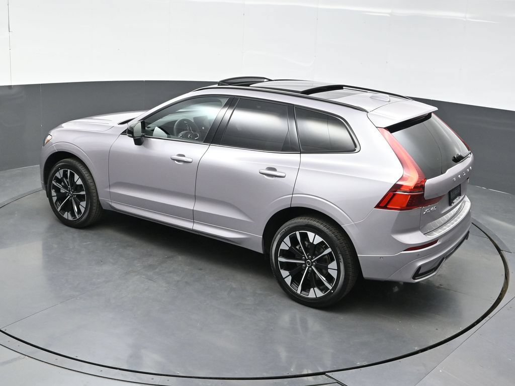 New 2026 Volvo XC60 B5 Plus w/ Climate Package PRO AWD/4WD image 38