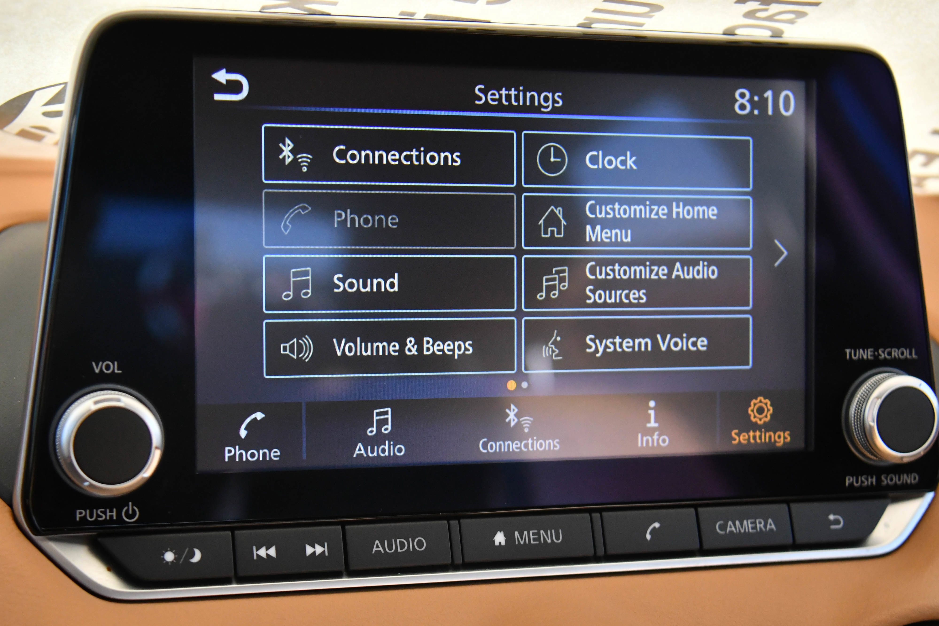 Used 2025 Nissan Sentra SV w/ SV Premium Package FWD image 26