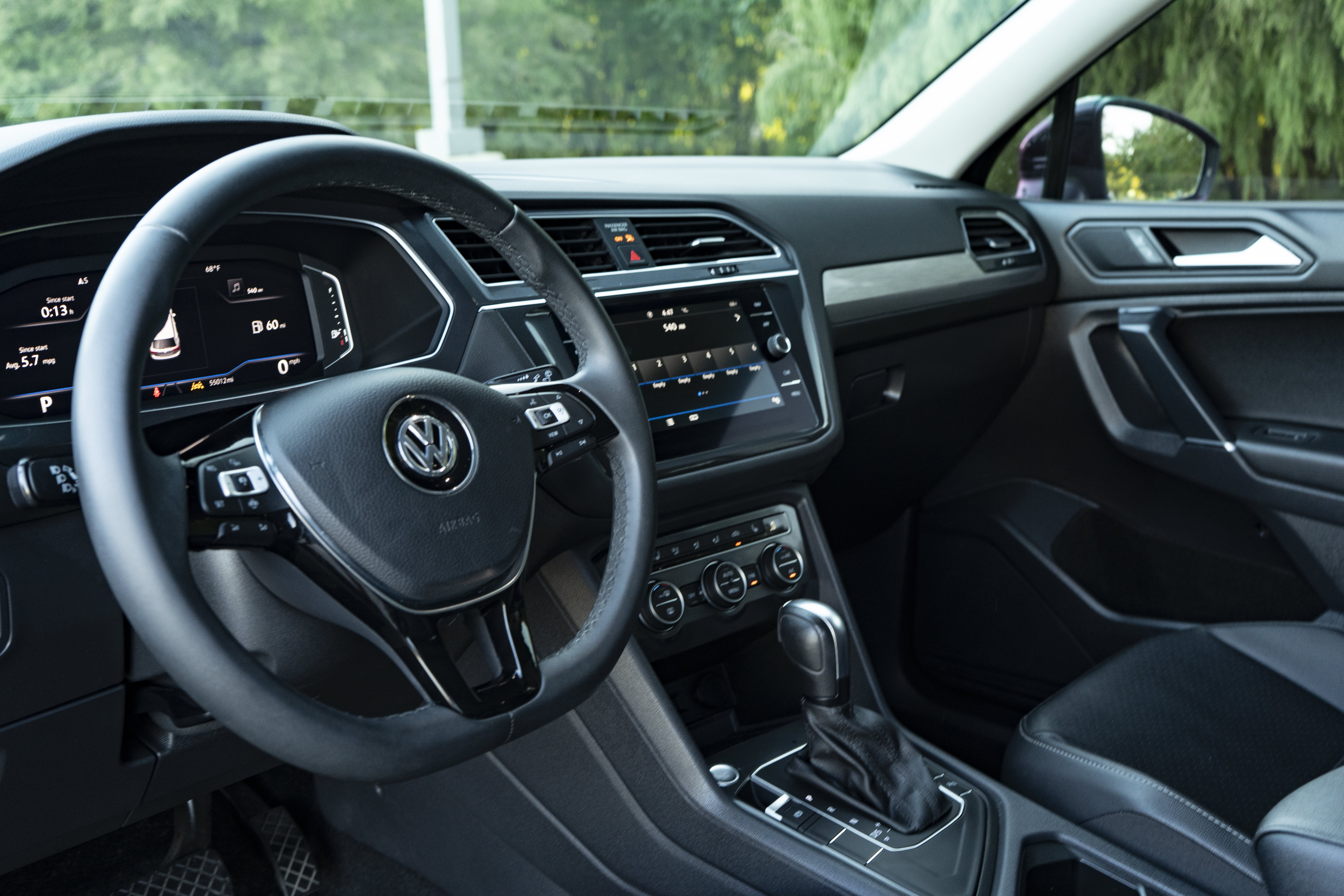 Certified 2020 Volkswagen Tiguan SEL FWD image 15