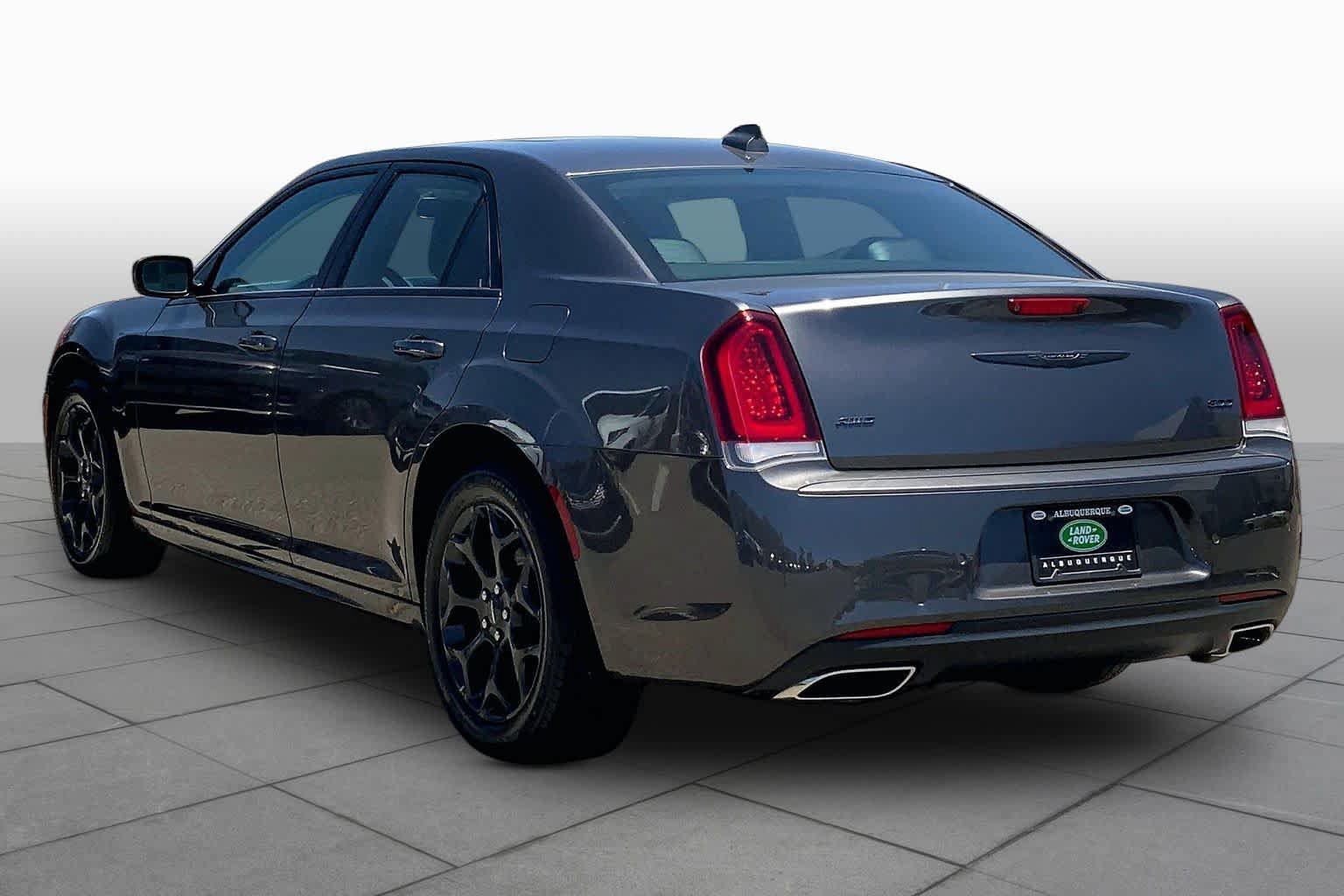 Used 2022 Chrysler 300 Touring L w/ Popular Equipment Group AWD/4WD image 11