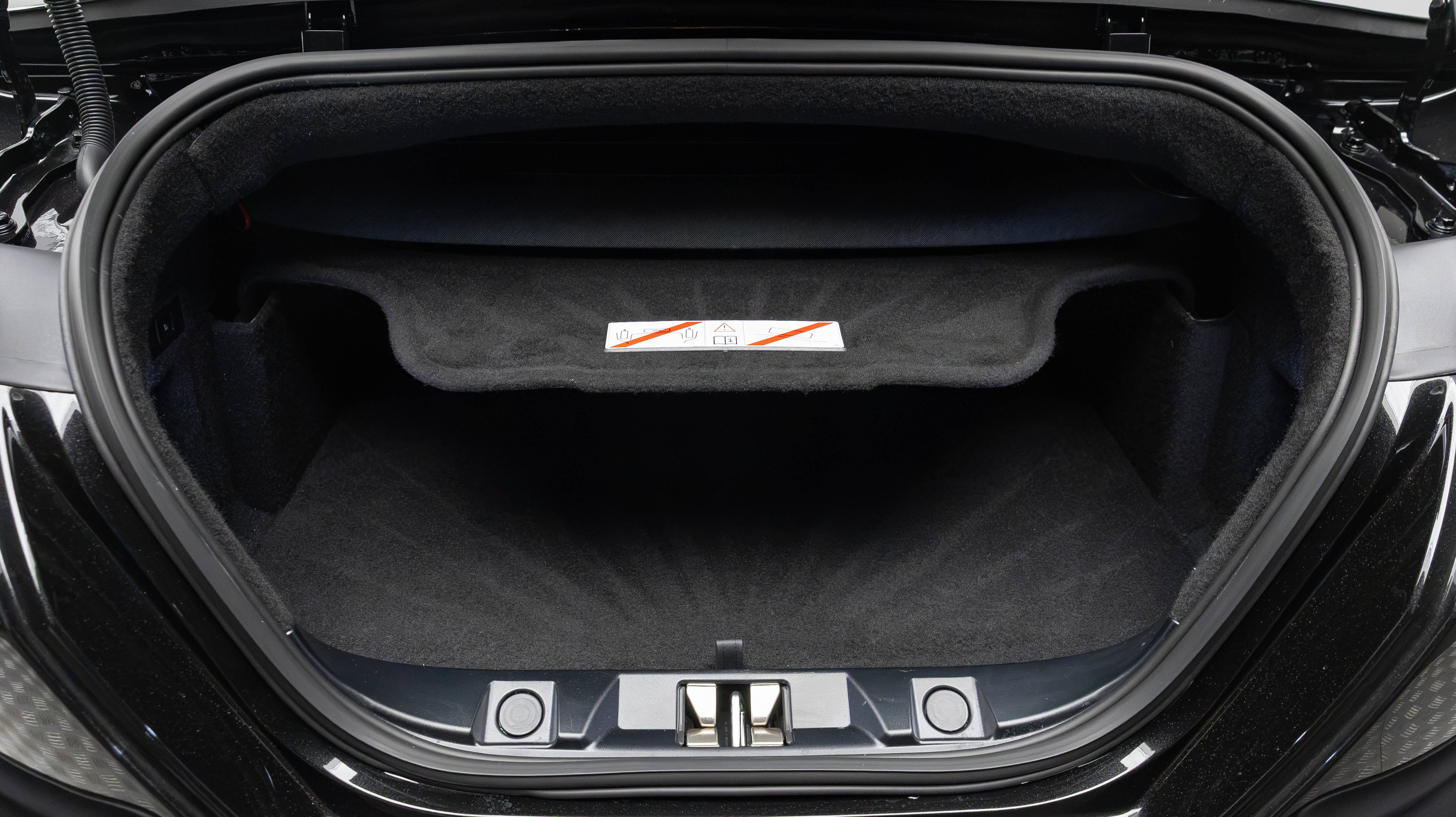 Certified 2025 Ferrari Roma Spider RWD image 30