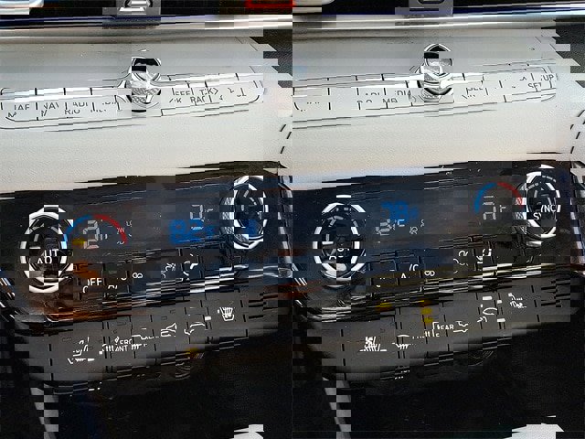 Certified 2022 Hyundai Elantra Limited w/ Cargo Package image 16