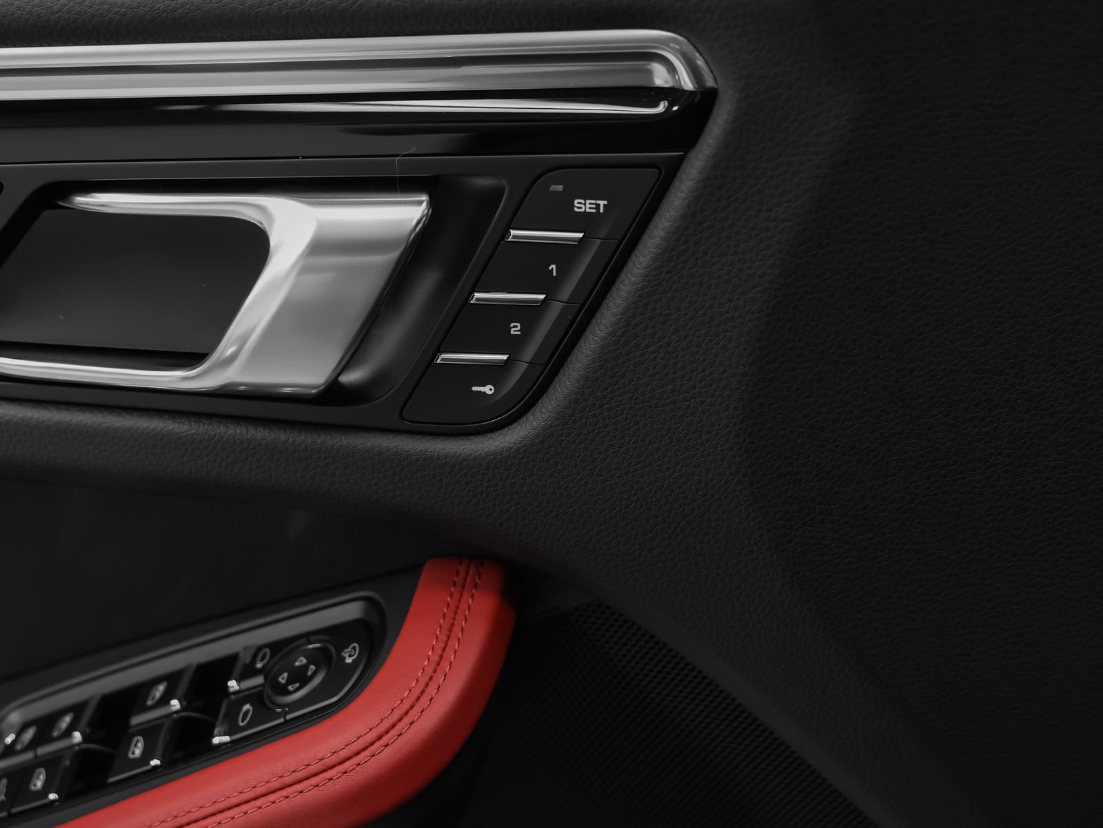 New 2026 Porsche Macan AWD/4WD image 27