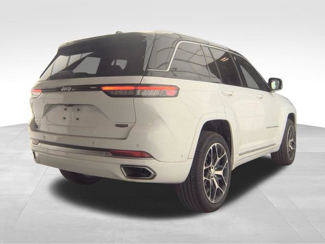 Used 2022 Jeep Grand Cherokee Summit AWD/4WD image 7