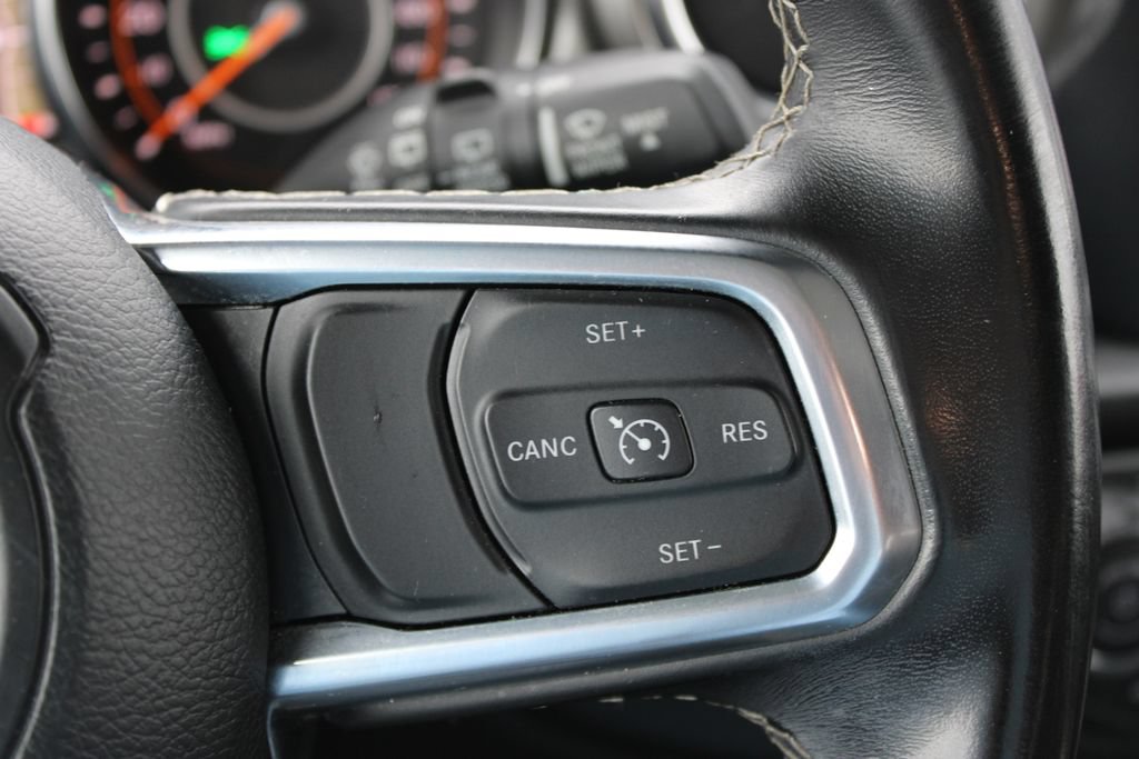 Used 2020 Jeep Wrangler Unlimited Sahara AWD/4WD image 34