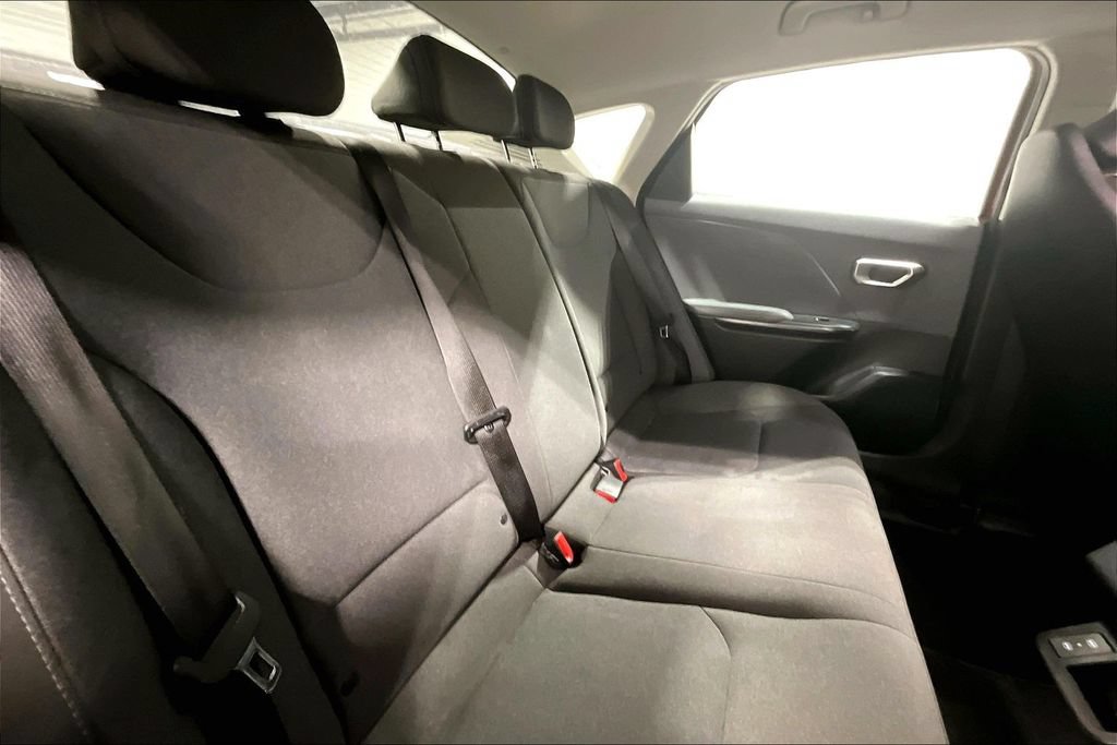 Used 2025 Kia K4 FWD image 33