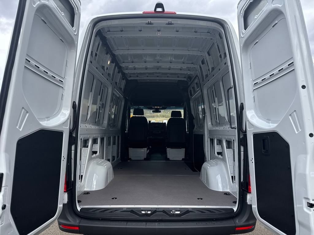 New 2025 Mercedes-Benz Sprinter 2500 image 27