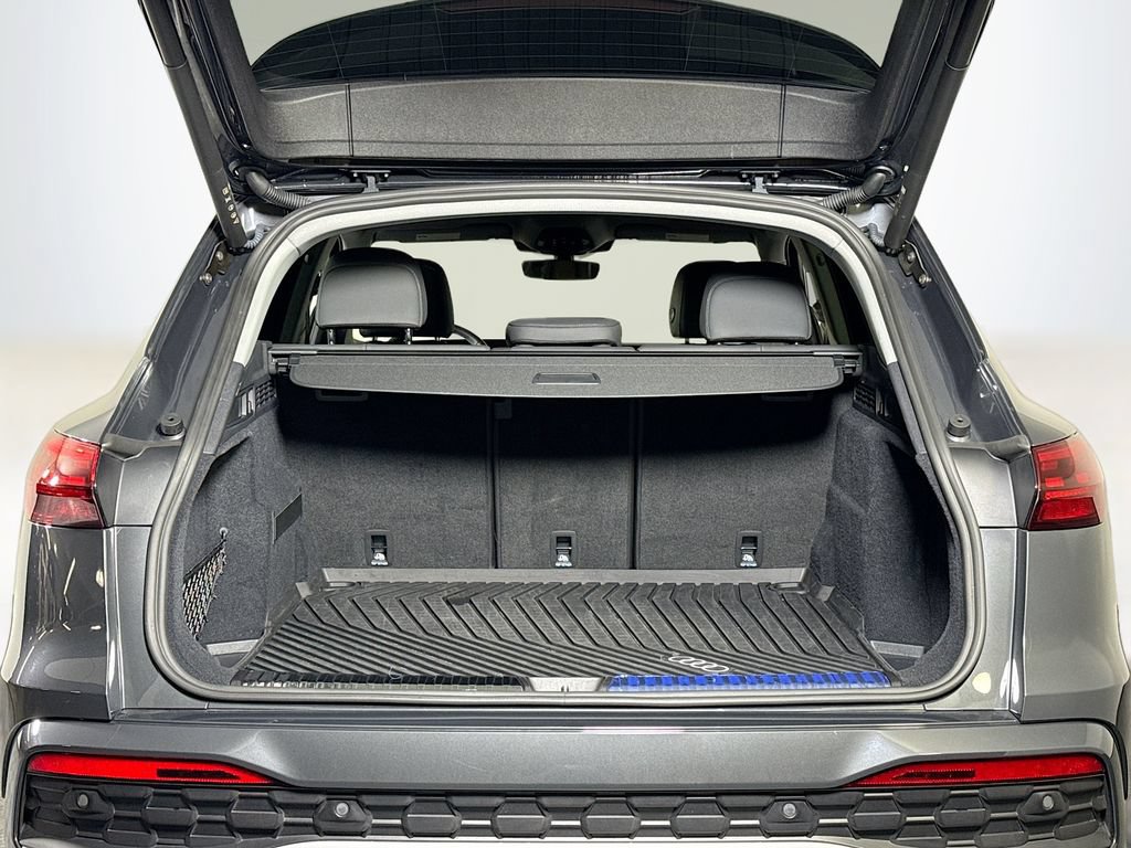 Used 2025 Audi Q5 Premium w/ Convenience Package AWD/4WD image 21