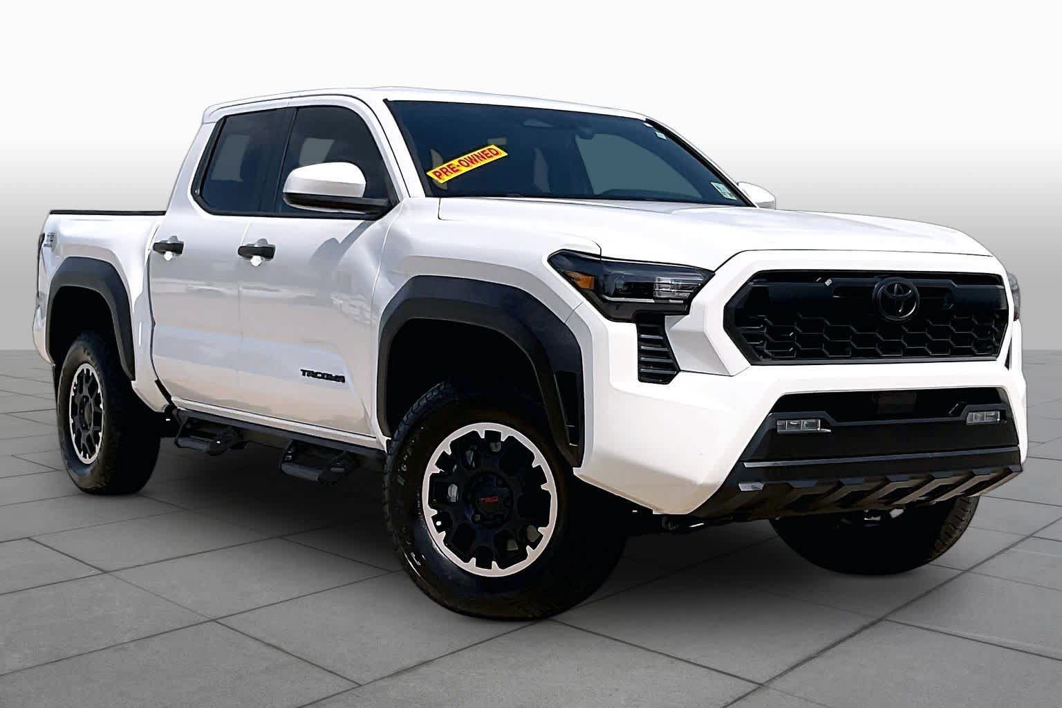 Used 2024 Toyota Tacoma TRD Off-Road AWD/4WD image 3