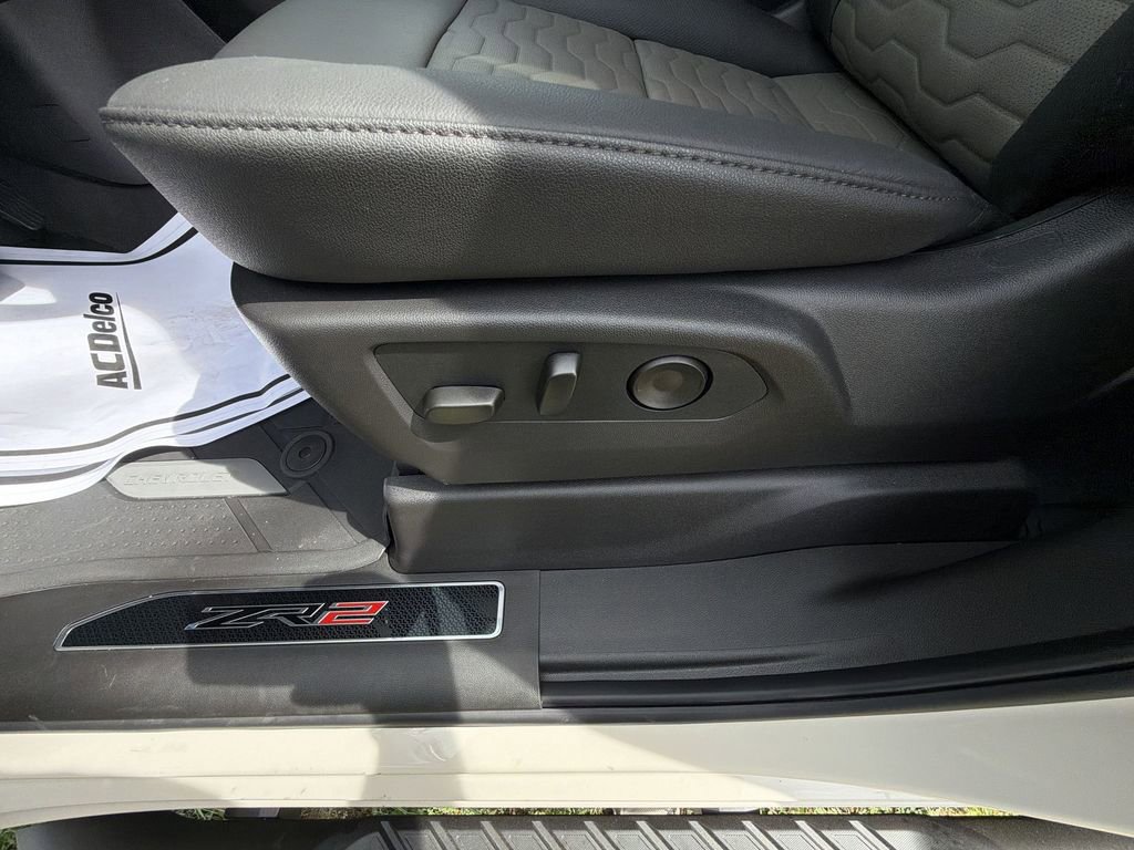 New 2026 Chevrolet Silverado 1500 ZR2 w/ LPO, Dark Essentials Package image 18