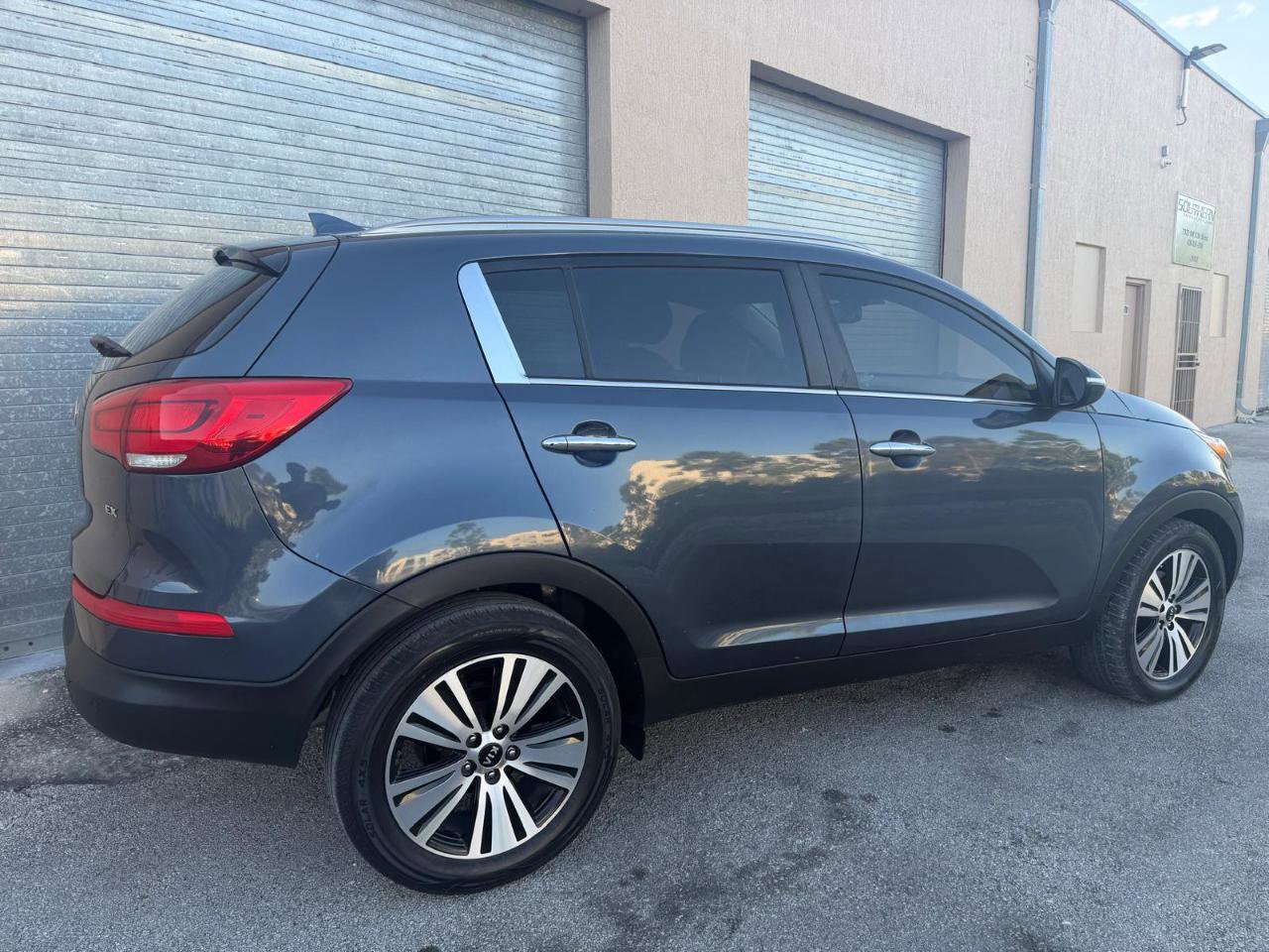 Used 2014 Kia Sportage EX image 10