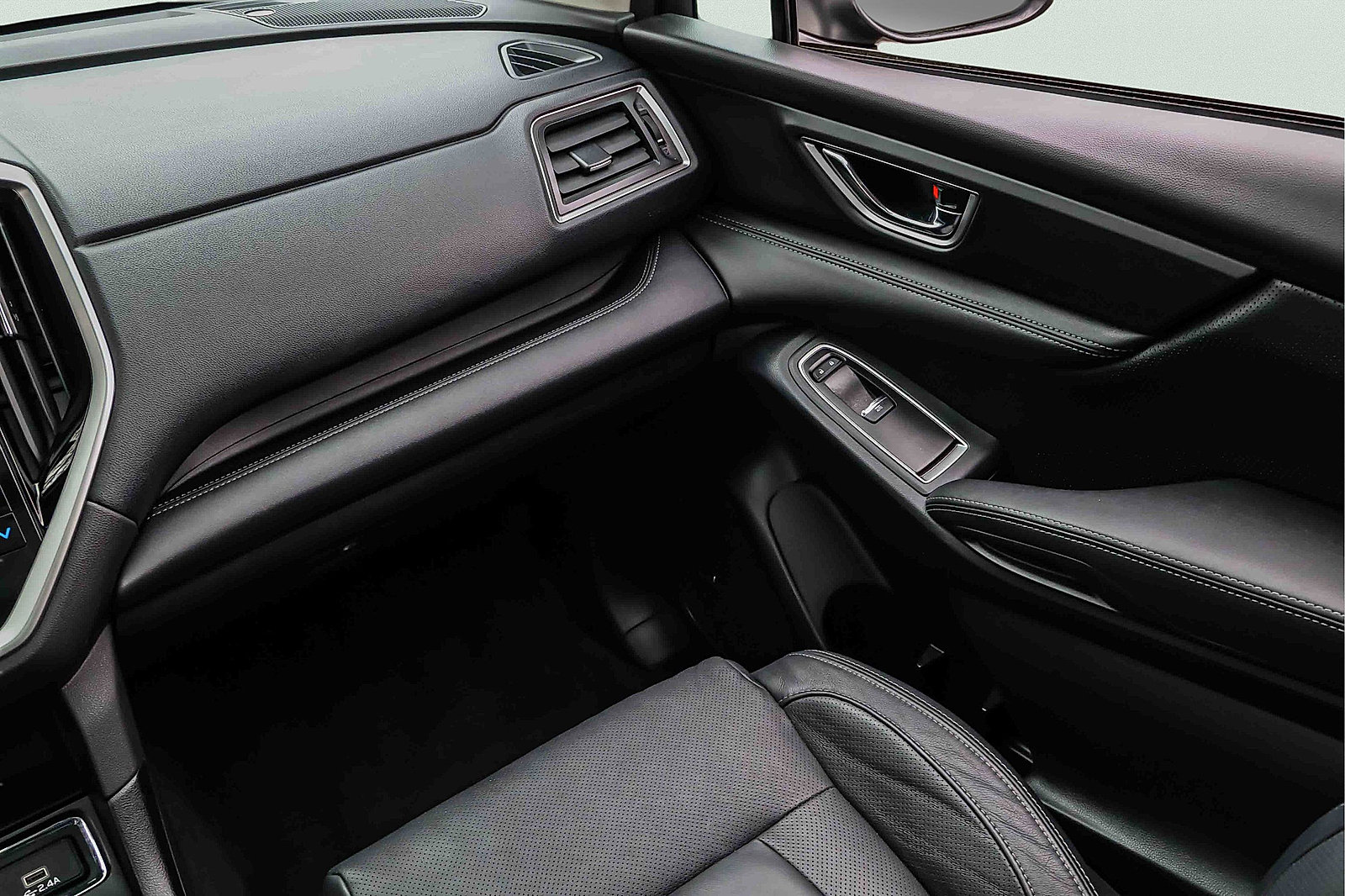 Used 2023 Subaru Ascent Limited w/ Technology Package image 17