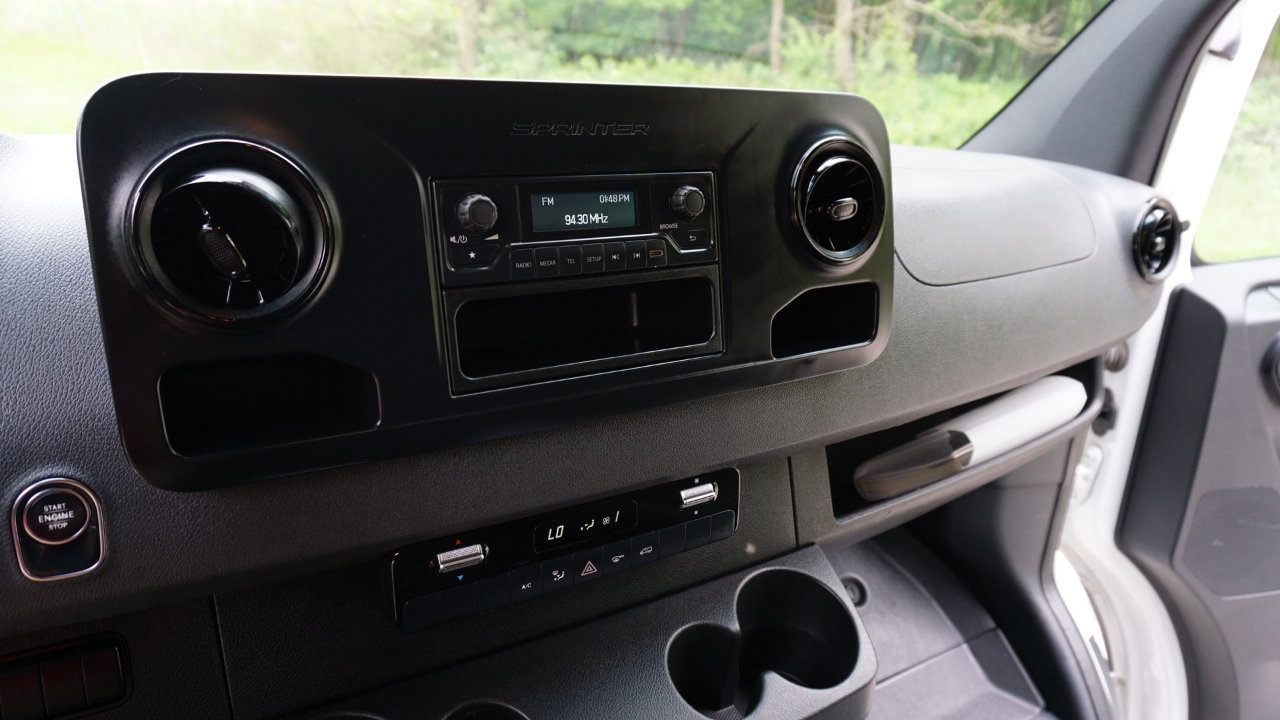 Used 2019 Mercedes-Benz Sprinter 1500 image 17