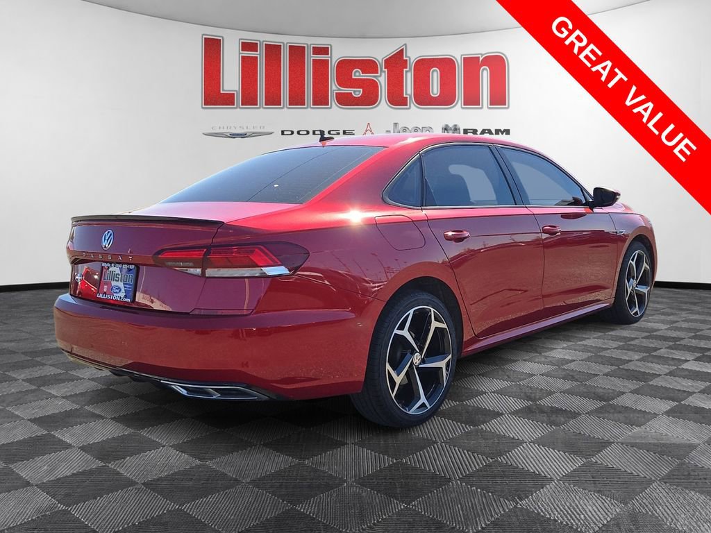 Used 2020 Volkswagen Passat 2.0T R-Line FWD image 4