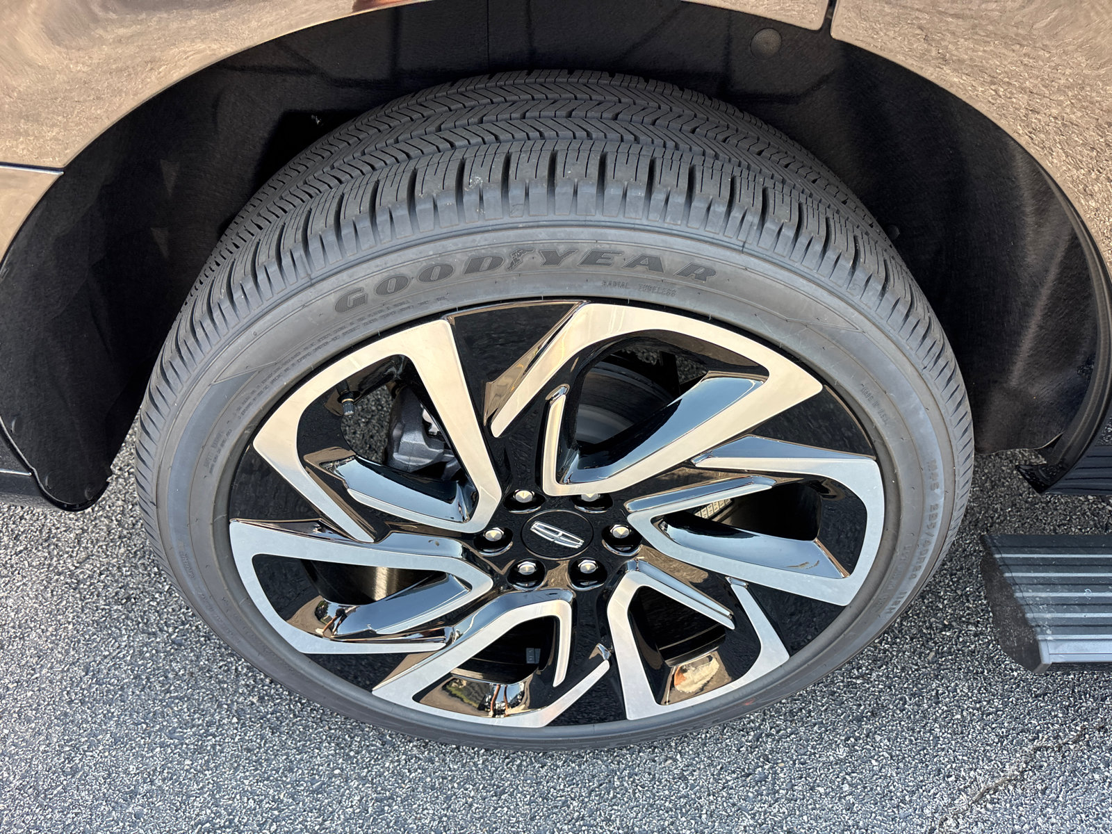 New 2027 Lincoln Navigator Black Label AWD/4WD image 10