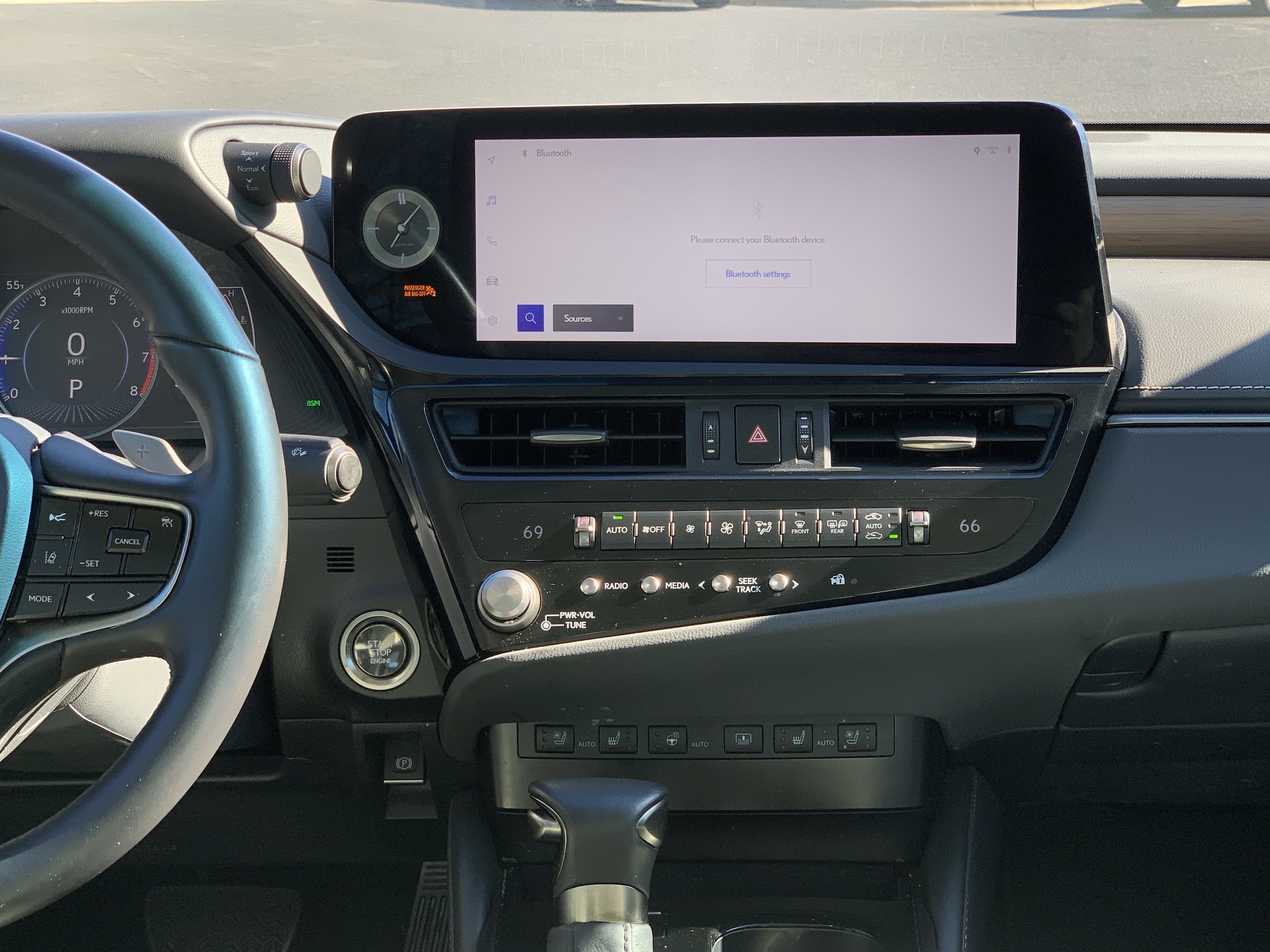 Certified 2024 Lexus ES 350 w/ Premium Package image 31