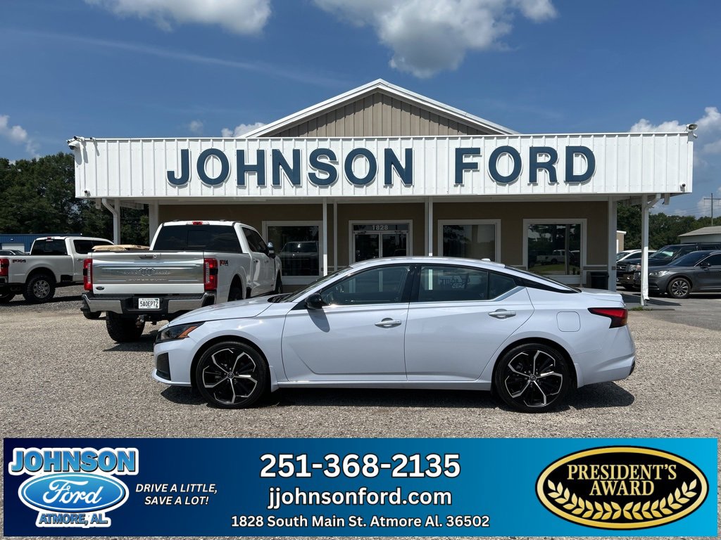 Used 2024 Nissan Altima 2.5 SR