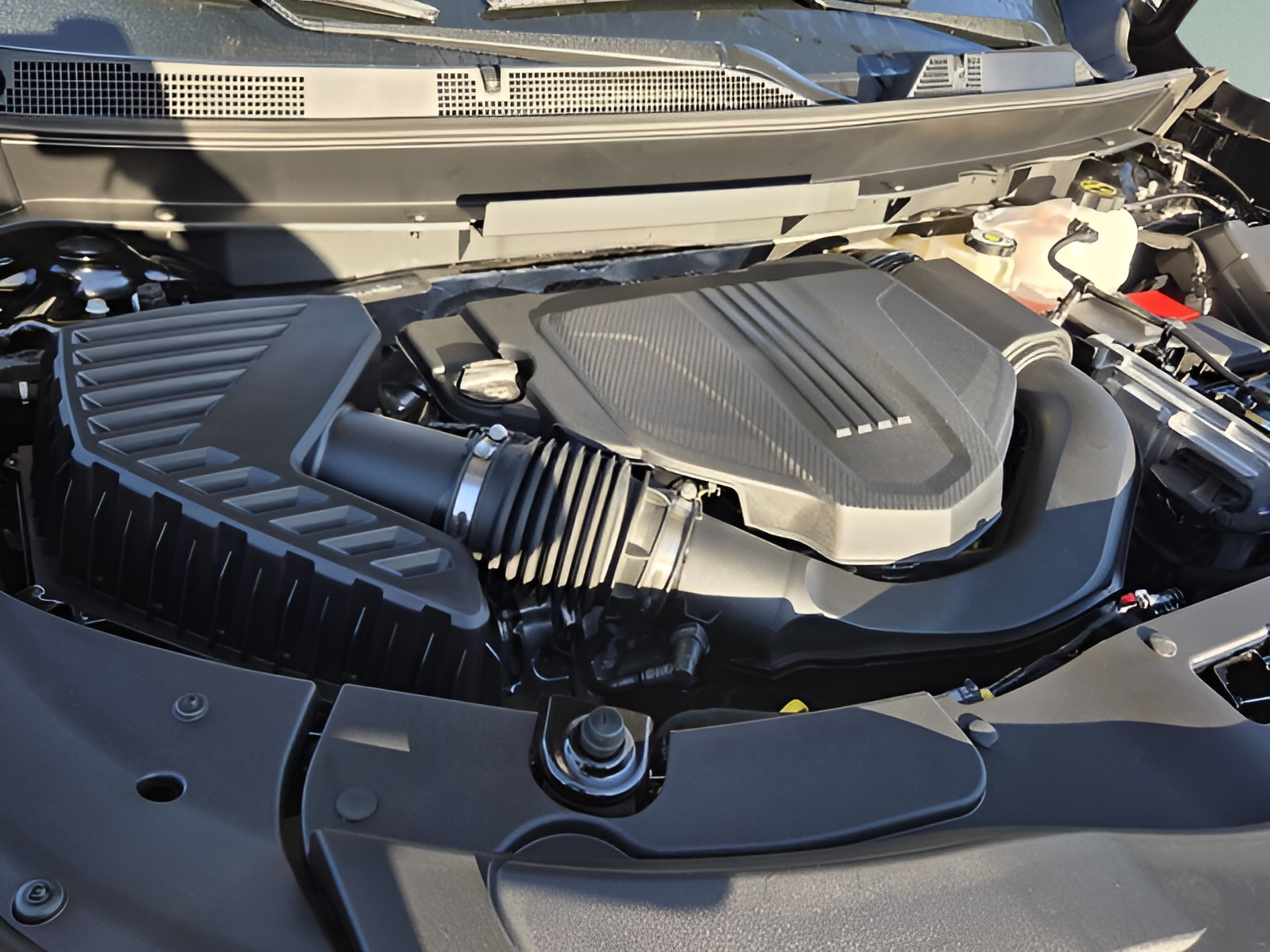New 2027 Chevrolet Traverse LT w/ Enhanced Driving Package FWD image 20