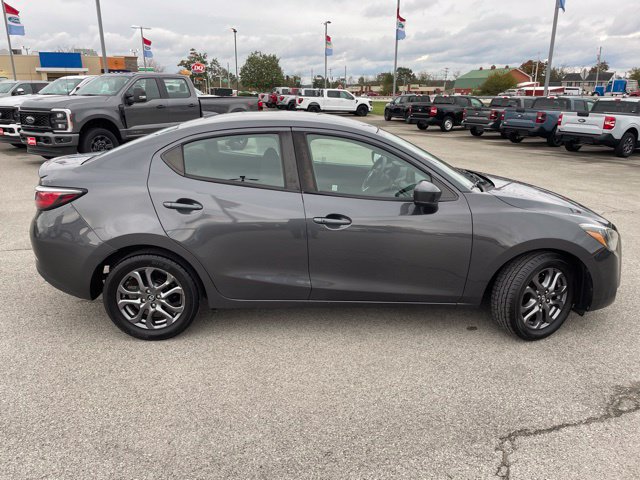 Used 2019 Toyota Yaris LE FWD image 13