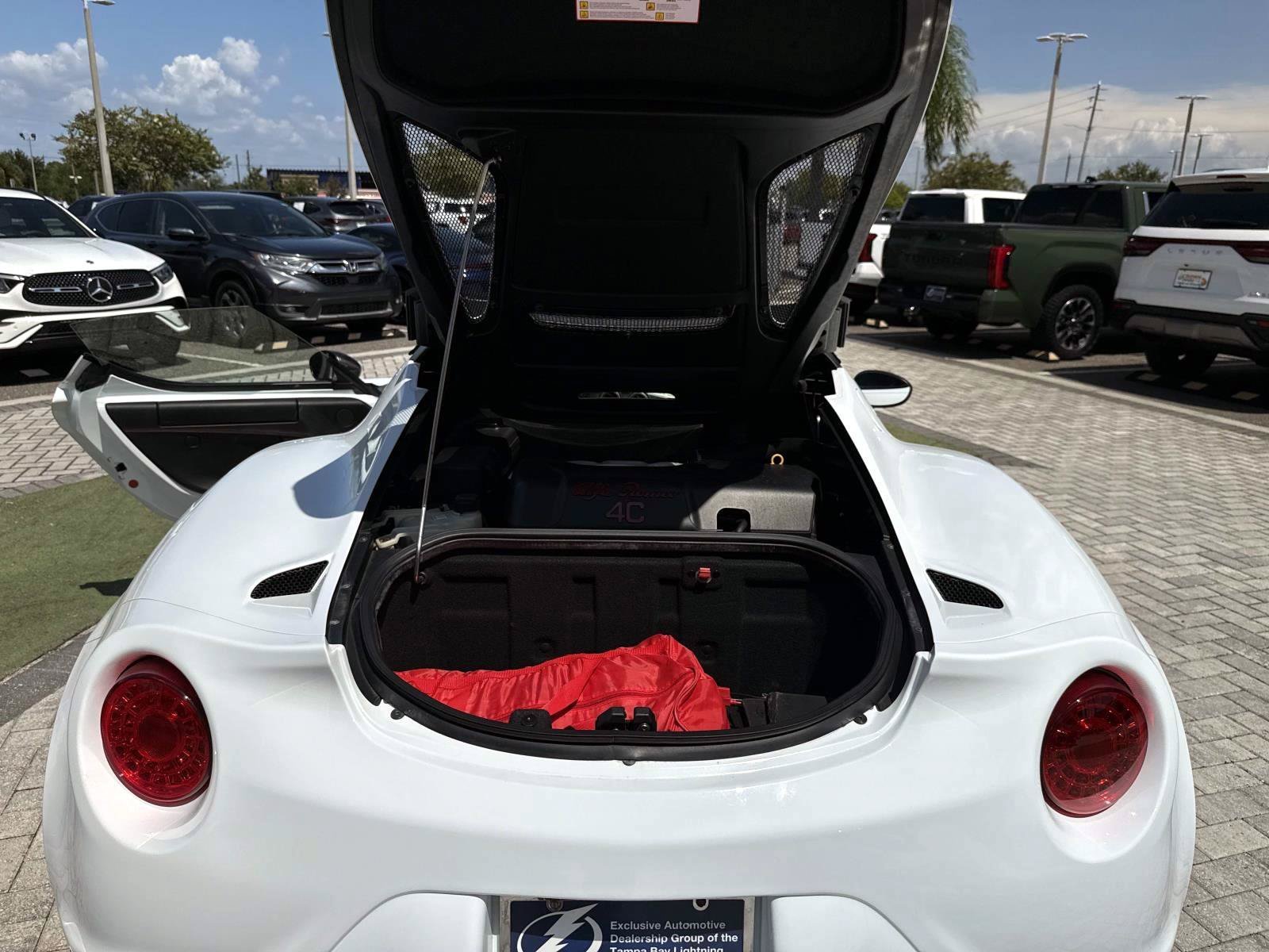 Used 2016 Alfa Romeo 4C Spider RWD image 12