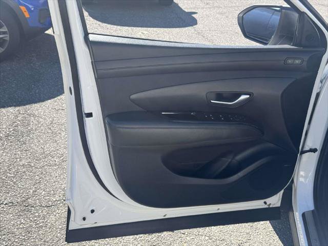 Used 2025 Hyundai Tucson Limited AWD/4WD image 14