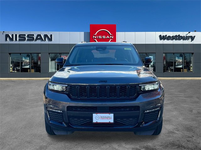 Used 2022 Jeep Grand Cherokee L Limited w/ Black Appearance Package image 2