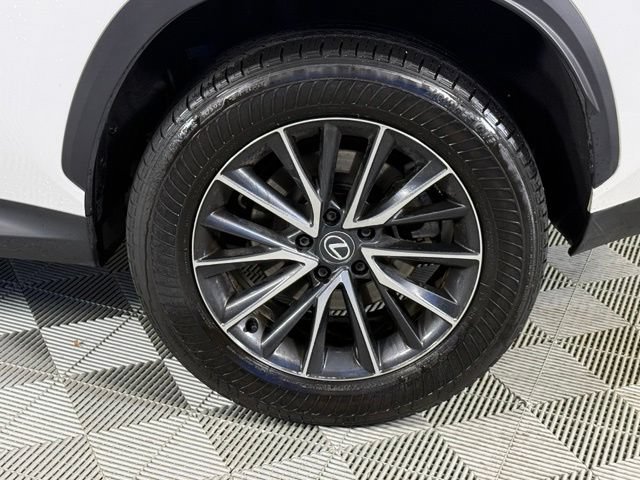 Used 2024 Lexus NX 250 FWD w/ Towing Package (2000 Lbs) image 9
