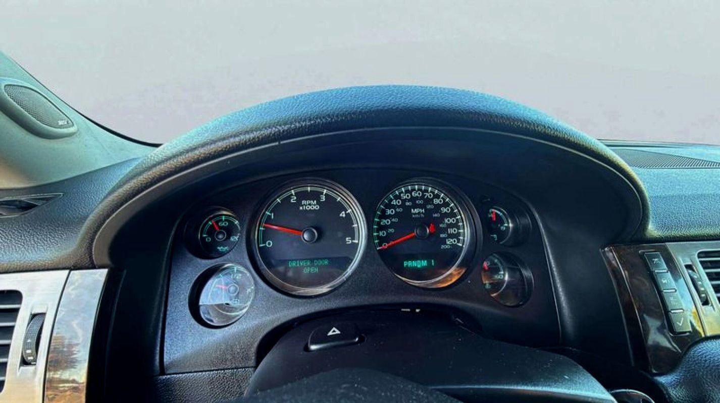 Used 2014 GMC Sierra 3500 Denali image 11