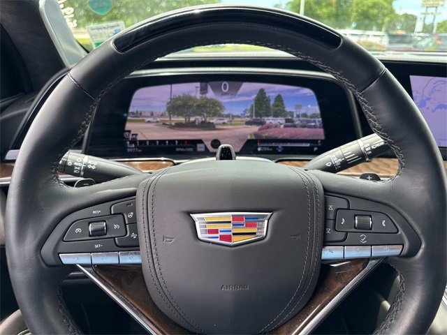 Used 2024 Cadillac Escalade Premium Luxury Platinum w/ Heavy-Duty Trailer Package image 32