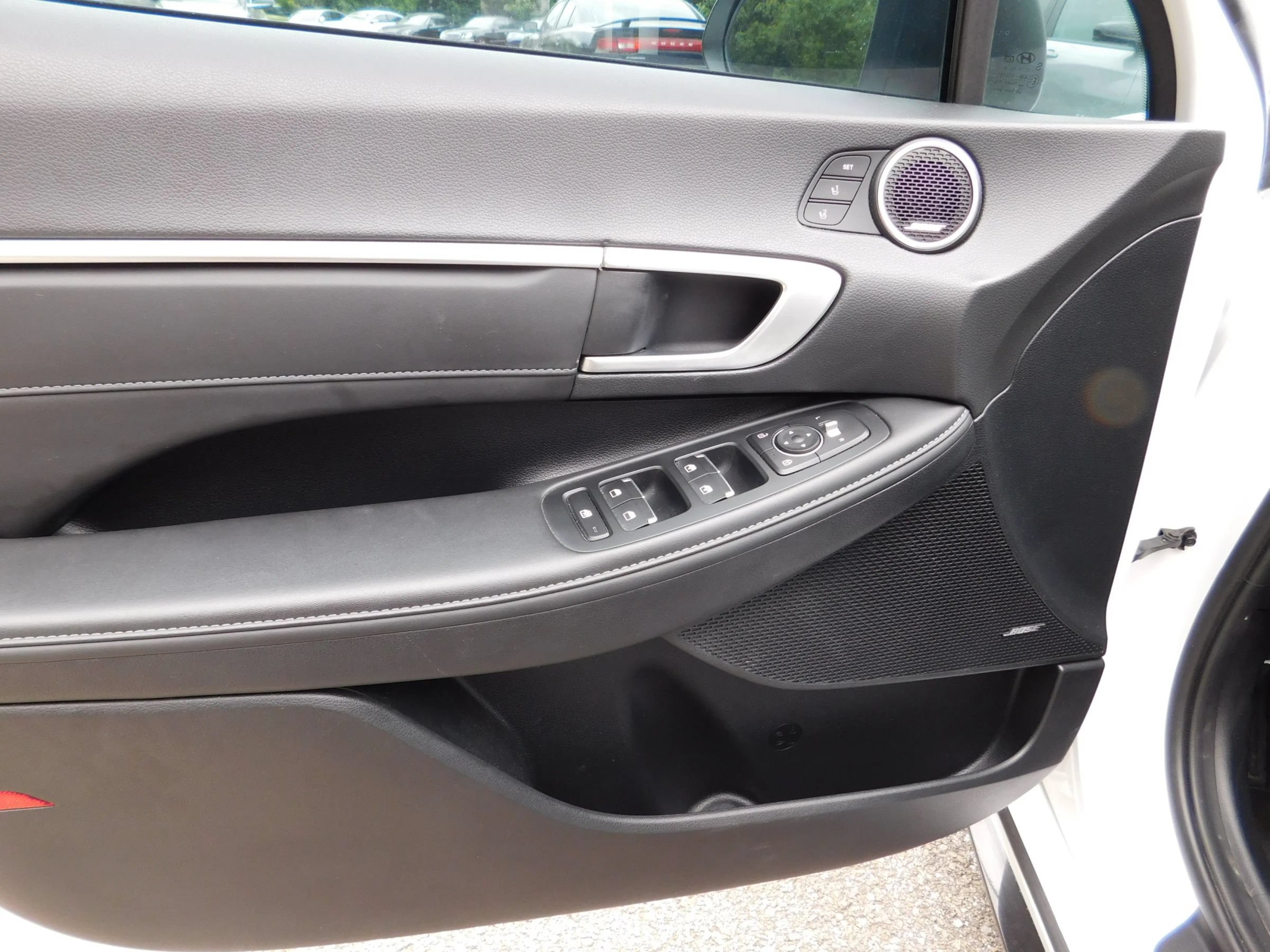 Used 2022 Hyundai Sonata Limited FWD image 15