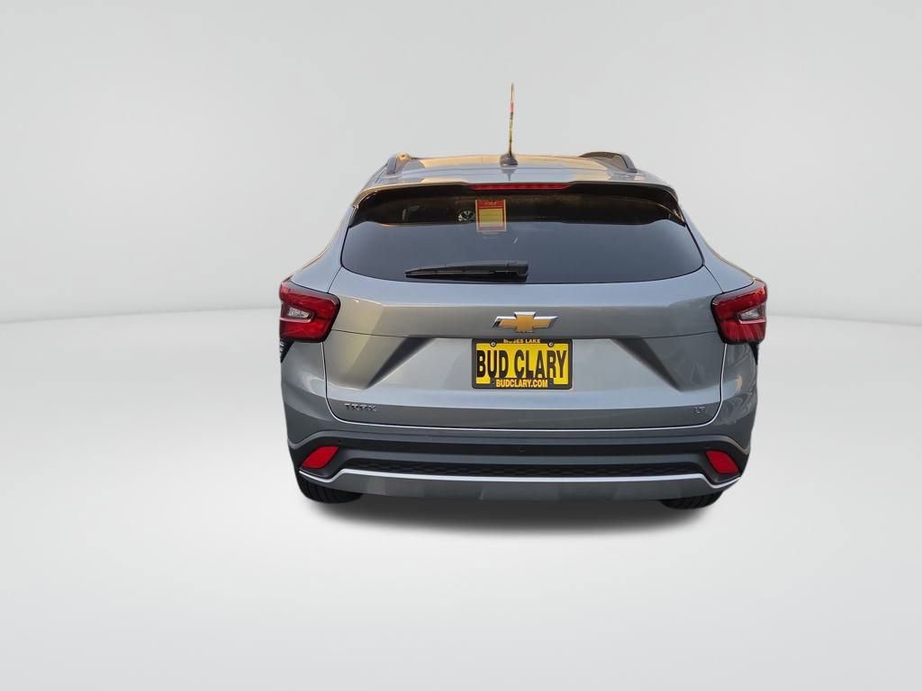 New 2025 Chevrolet Trax LT w/ Driver Confidence Package image 16
