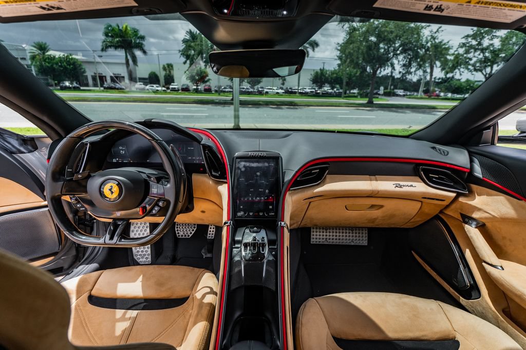 Used 2022 Ferrari Roma RWD image 25