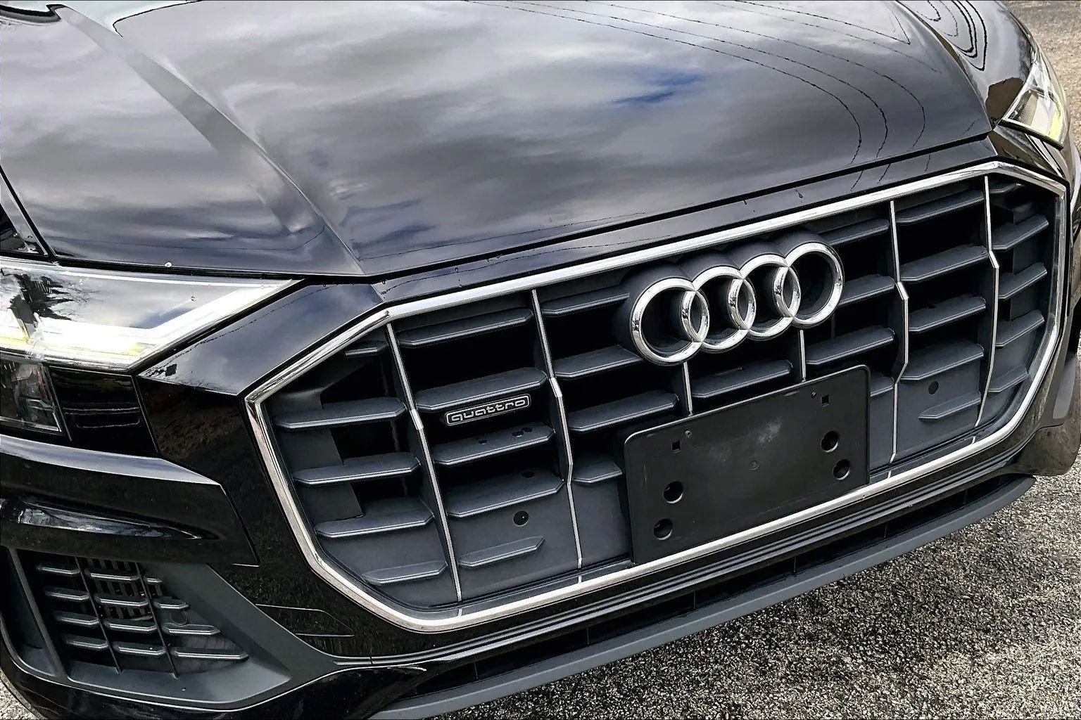 Used 2019 Audi Q8 Premium image 28
