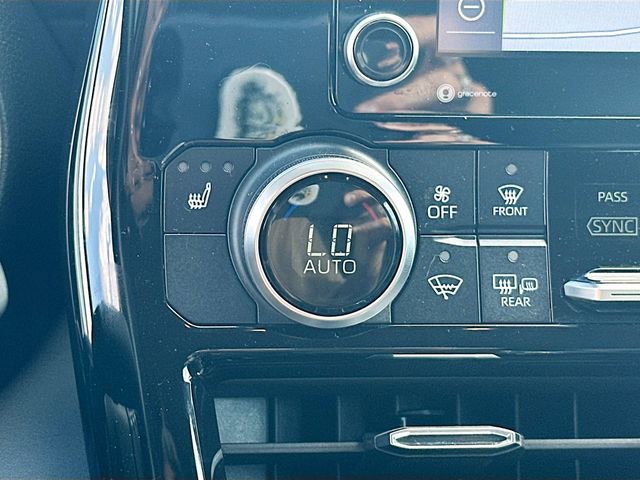 Used 2022 Toyota Highlander XLE image 20