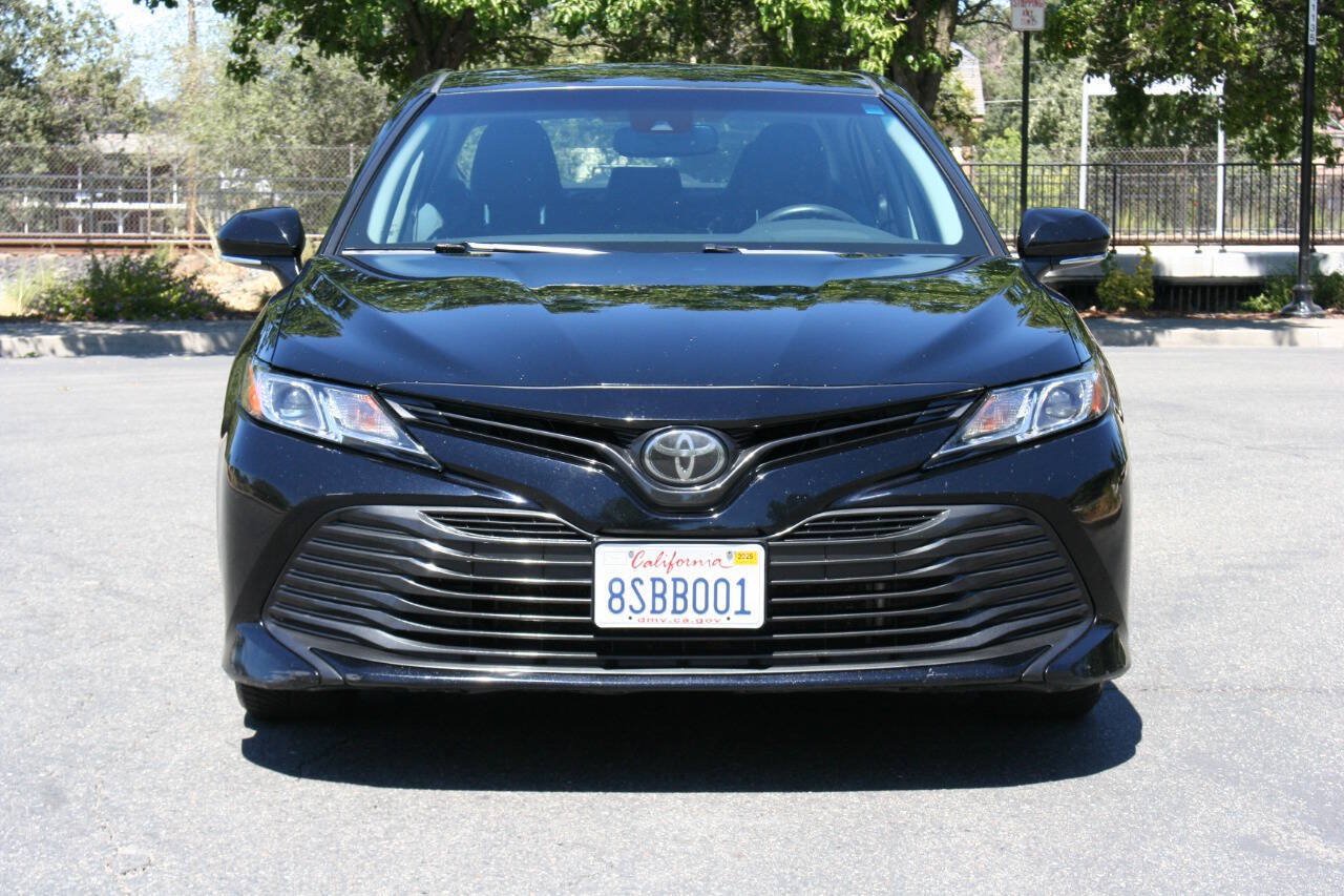 Used 2020 Toyota Camry LE w/ Convenience Package FWD image 3