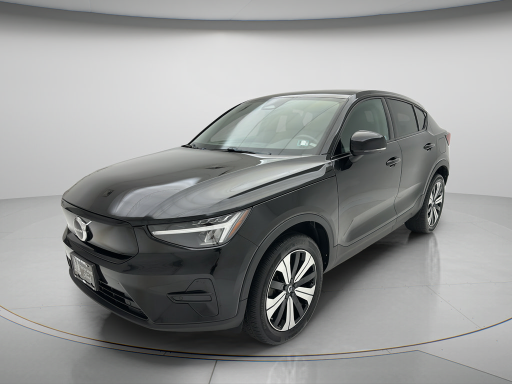 Used 2023 Volvo C40 Recharge Core AWD/4WD image 3