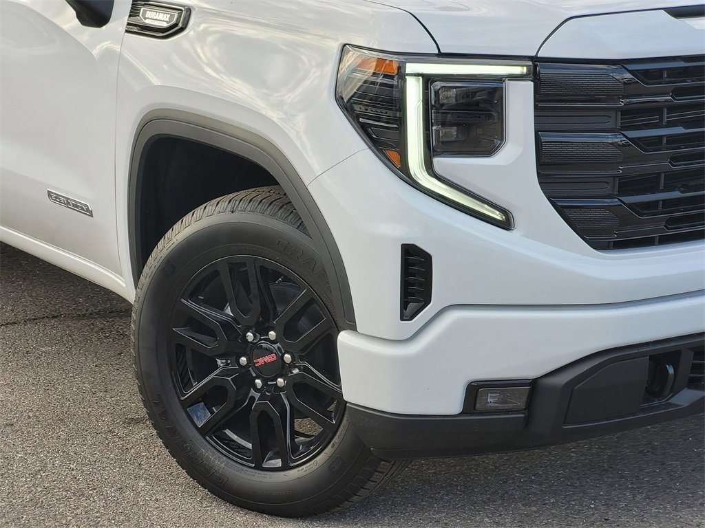 New 2026 GMC Sierra 1500 Elevation image 6