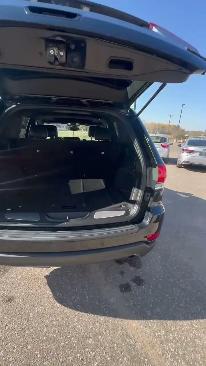Used 2017 Jeep Grand Cherokee Limited AWD/4WD image 61