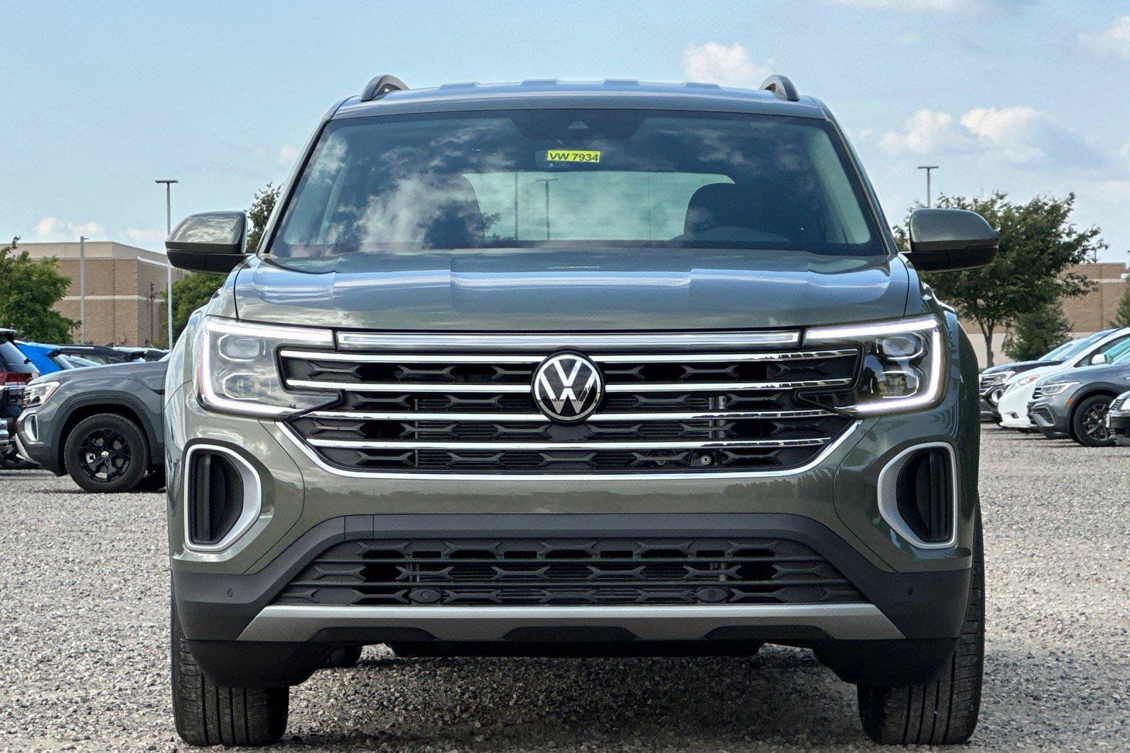 New 2026 Volkswagen Atlas SE AWD/4WD image 8