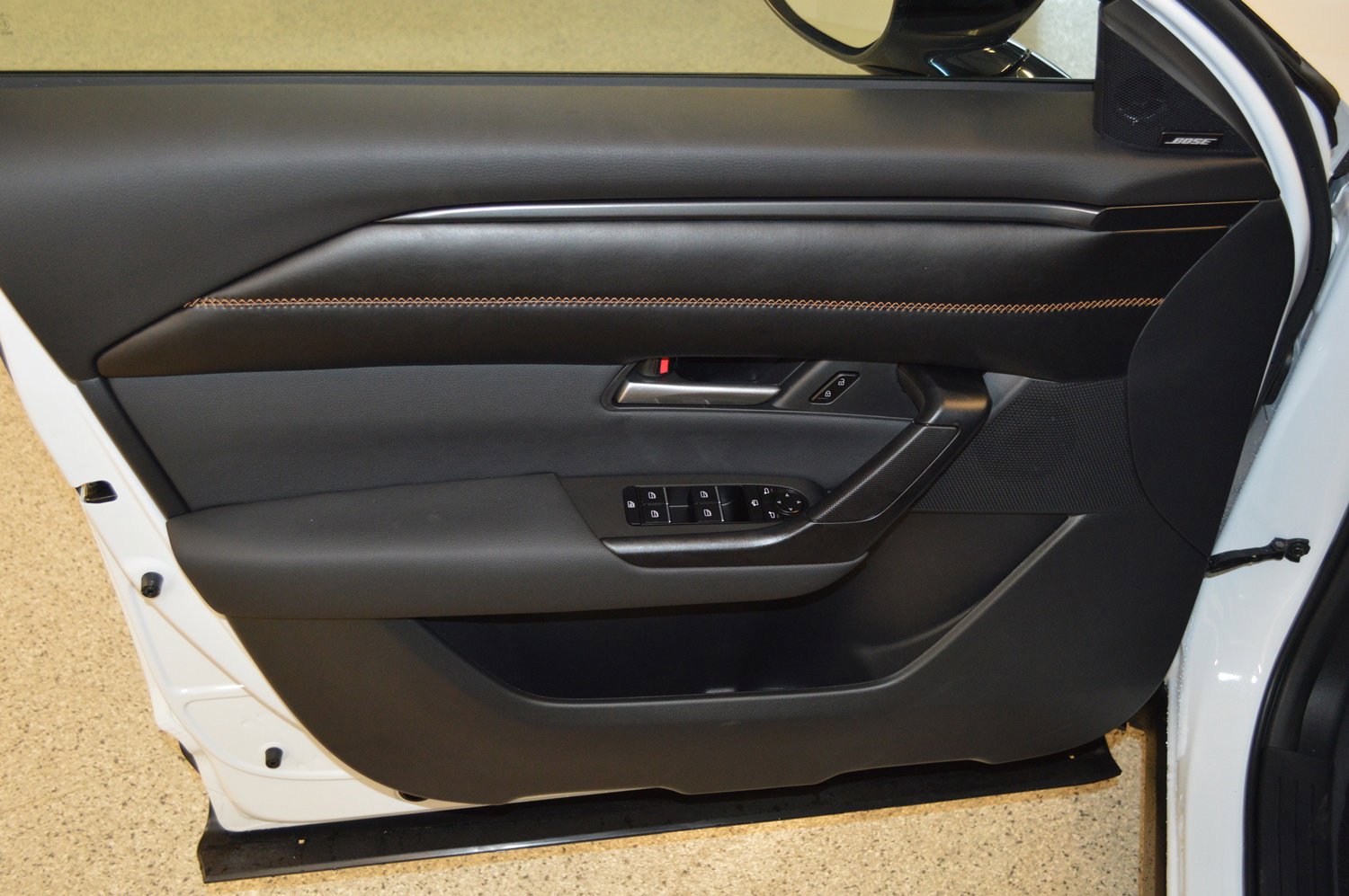 New 2025 MAZDA CX-50 AWD 2.5 Turbo w/ Weather Package image 14