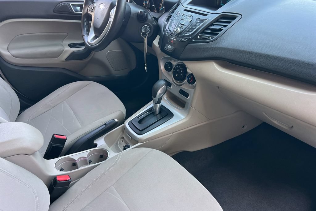 Used 2016 Ford Fiesta SE FWD image 18