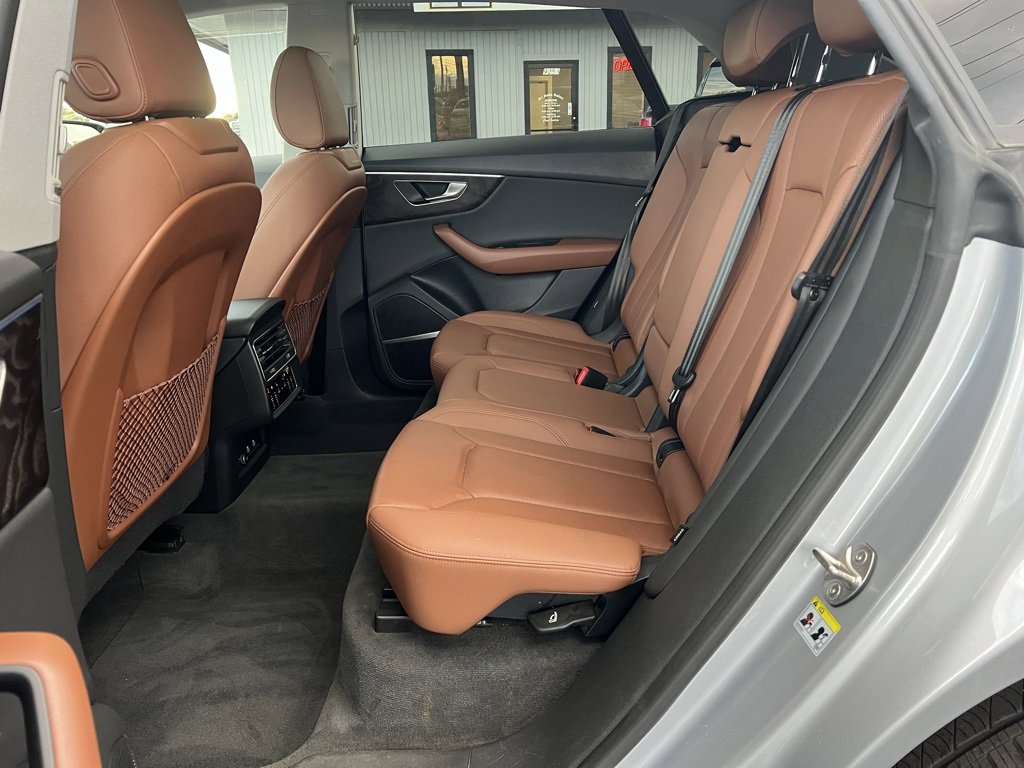 Used 2022 Audi Q8 Premium Plus w/ Premium Plus Package image 15
