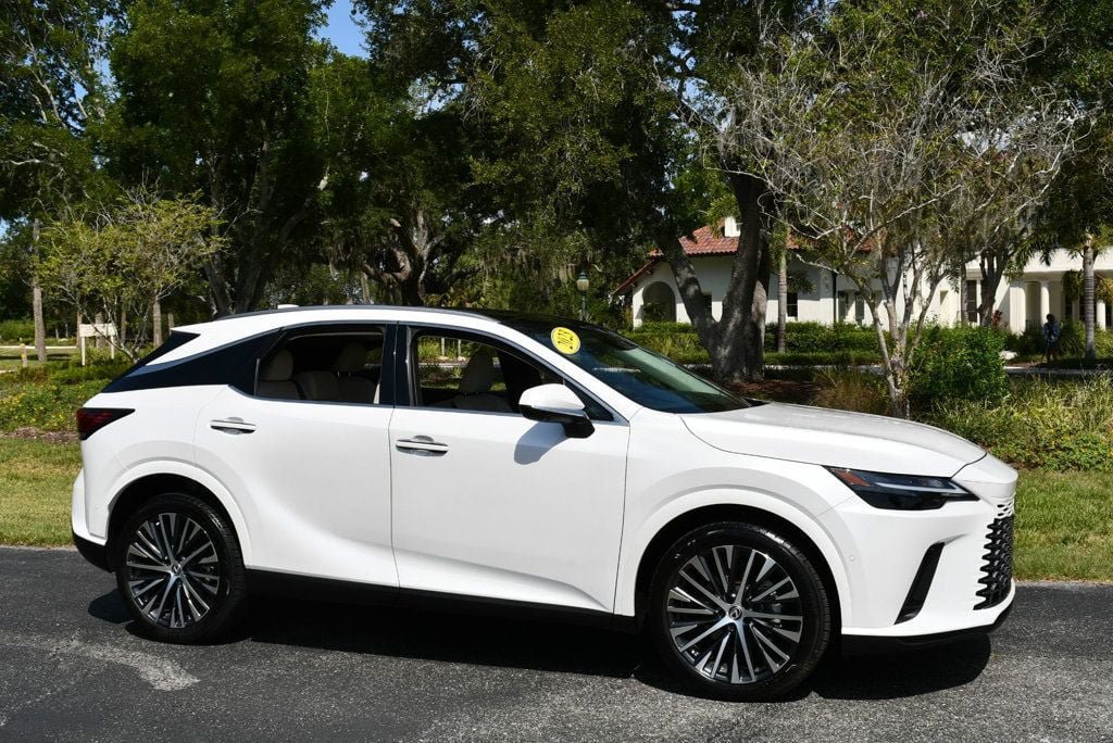 Used 2023 Lexus RX 350 Premium Plus w/ Accessory Package FWD image 8